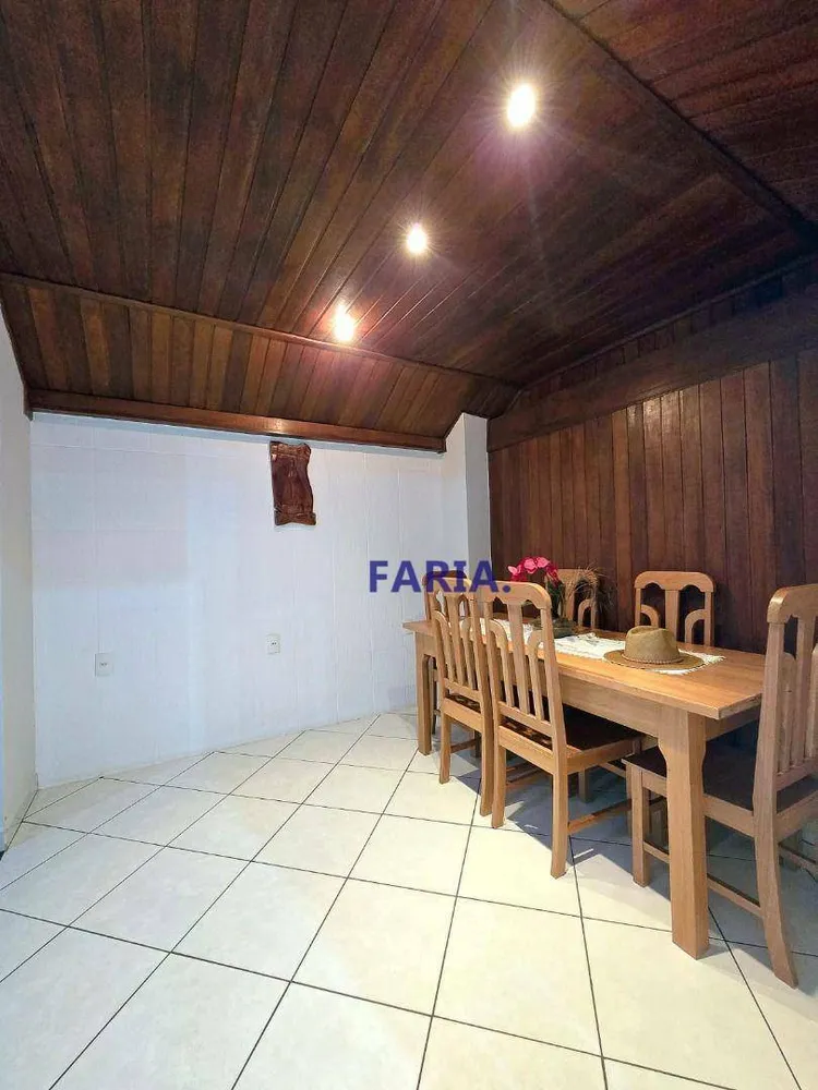 Casa, 4 quartos, 200 m² - Foto 13