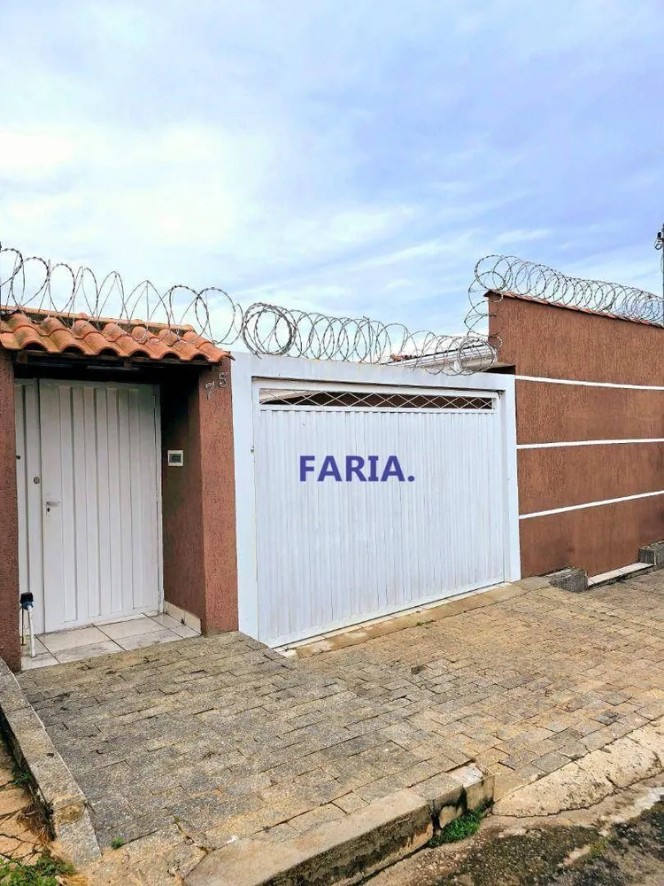 Casa, 4 quartos, 200 m² - Foto 1