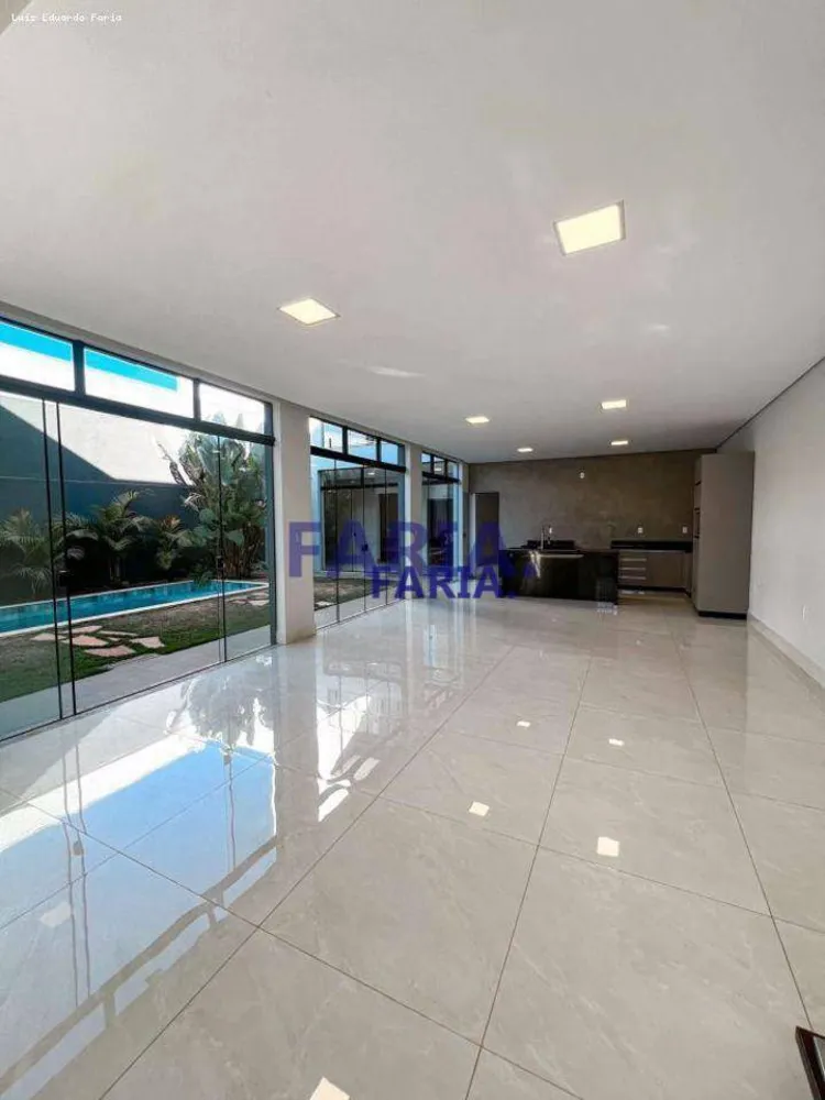 Casa, 4 quartos, 300 m² - Foto 4