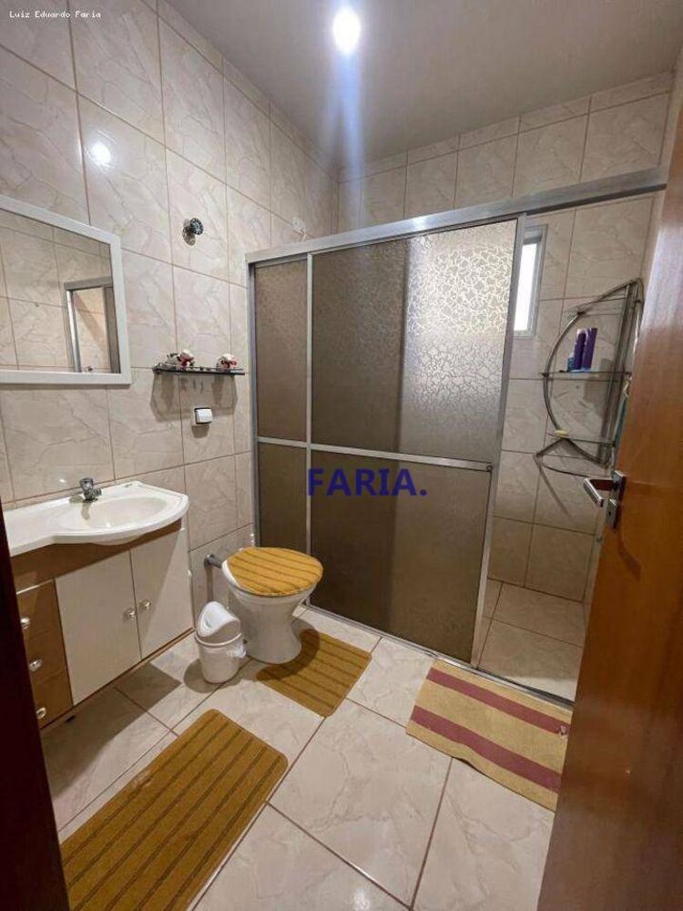 Casa à venda com 4 quartos, 332m² - Foto 13