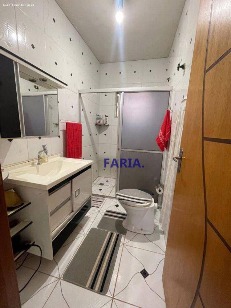 Casa à venda com 4 quartos, 332m² - Foto 11