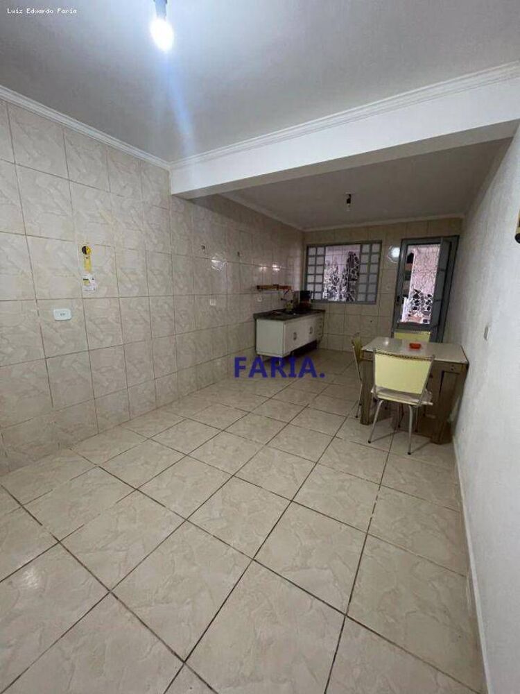 Casa à venda com 4 quartos, 332m² - Foto 5