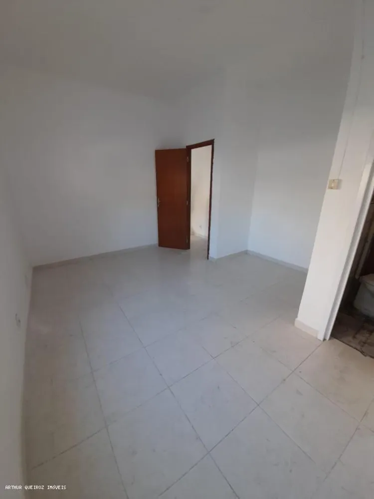Casa, 6 quartos, 130 m² - Foto 9