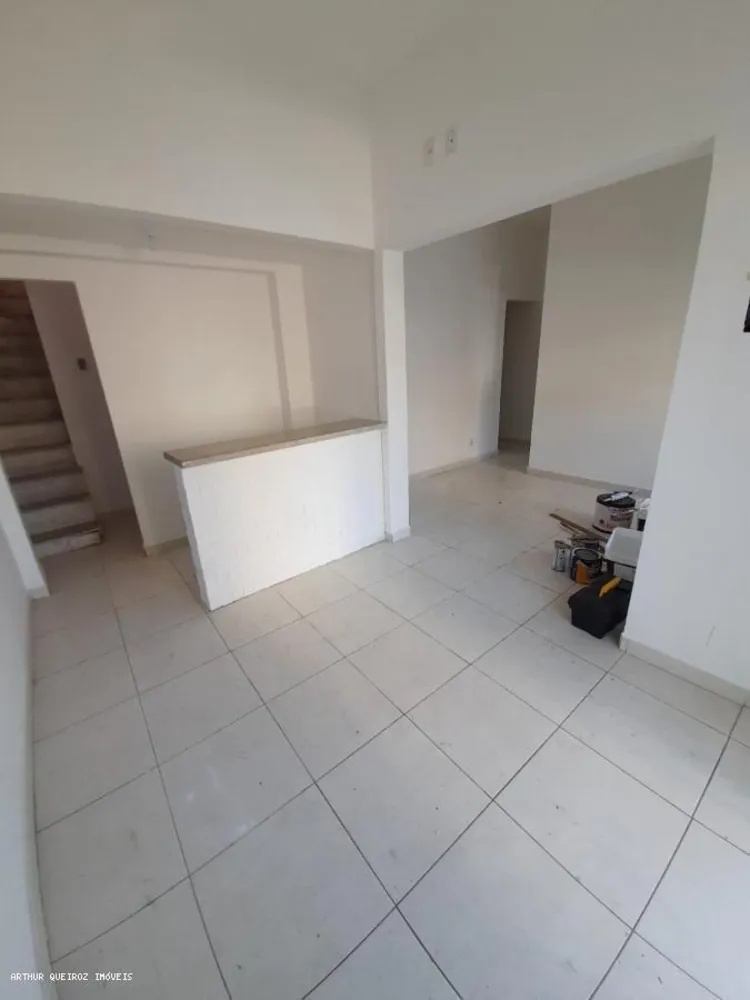 Casa, 6 quartos, 130 m² - Foto 1