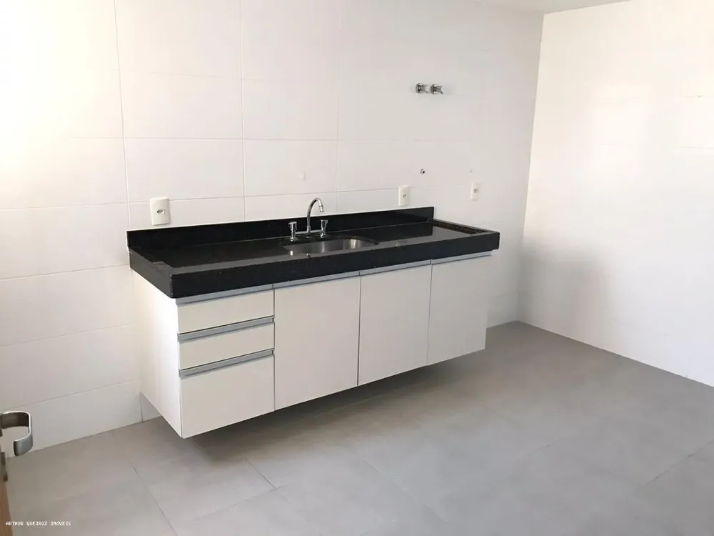 Apartamento, 3 quartos, 130 m² - Foto 2