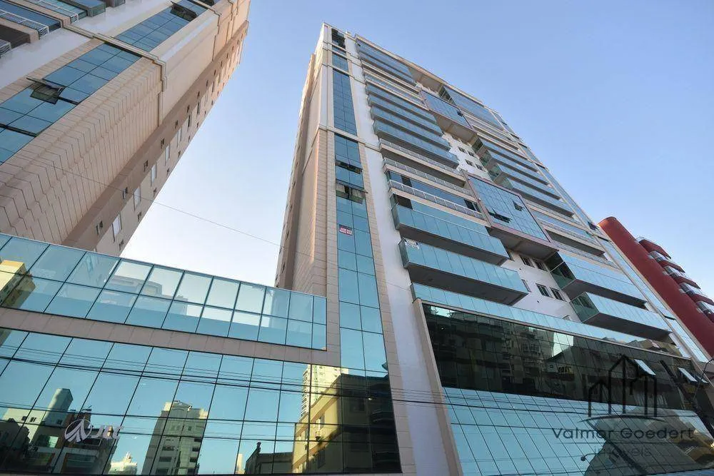 Apartamento, 4 quartos, 4000 m² - Foto 1