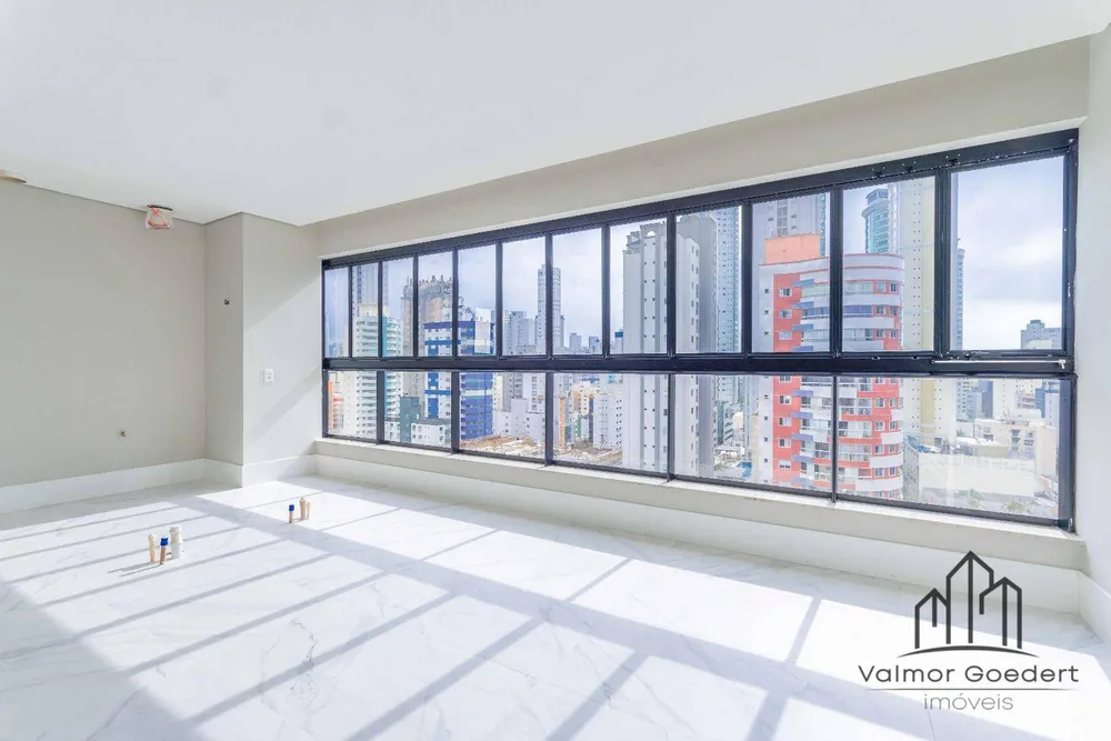 Apartamento, 3 quartos, 130 m² - Foto 1