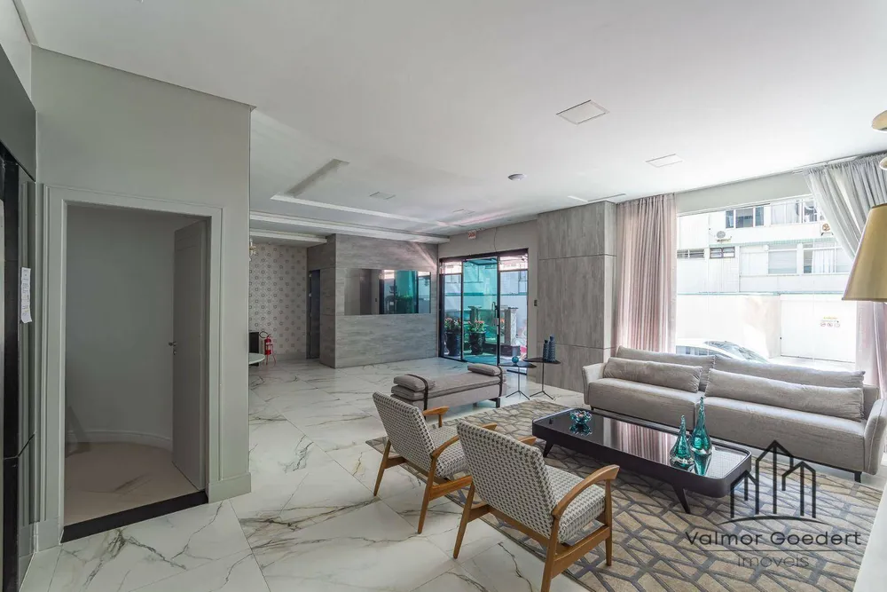 Apartamento, 3 quartos, 161 m² - Foto 2