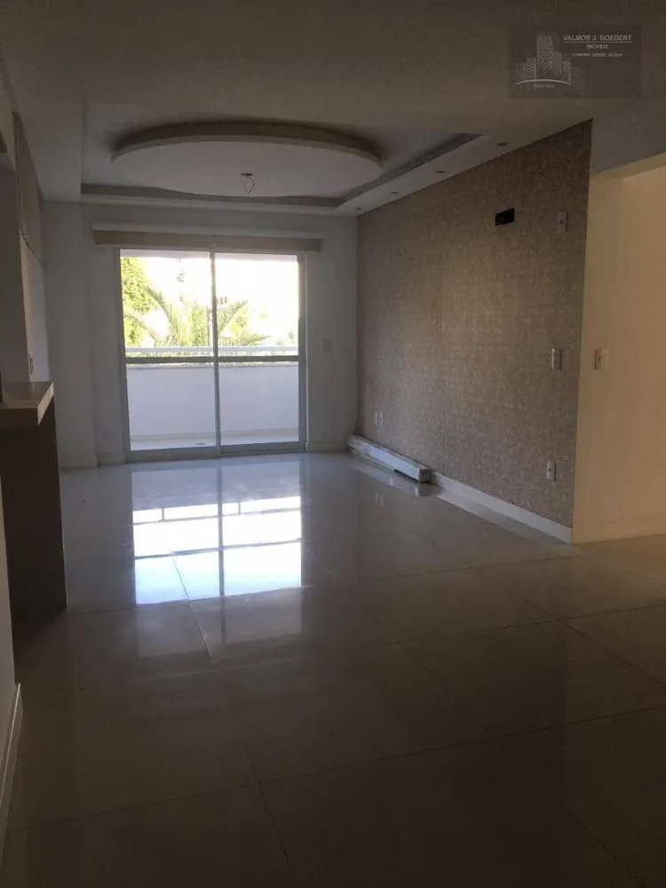 Apartamento, 3 quartos, 215 m² - Foto 2