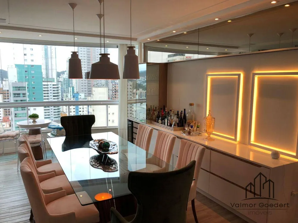 Apartamento, 3 quartos, 150 m² - Foto 1