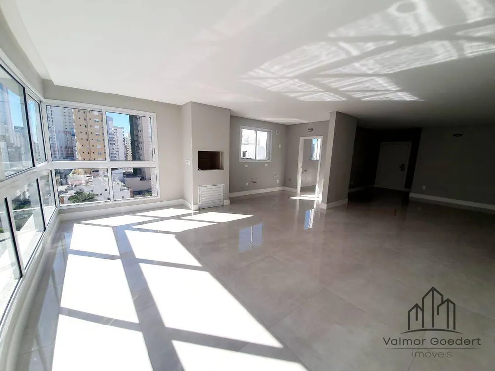 Apartamento, 4 quartos, 173 m² - Foto 2