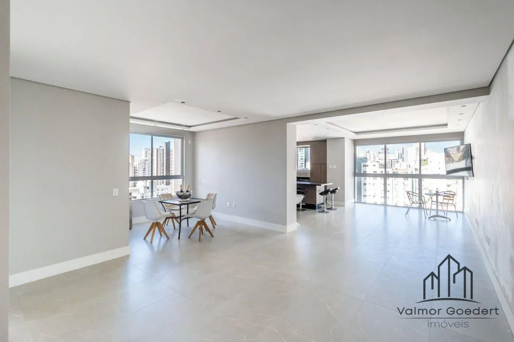 Apartamento, 3 quartos, 143 m² - Foto 2
