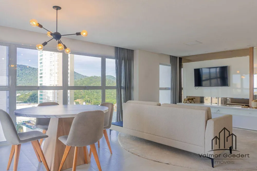Apartamento, 3 quartos, 157 m² - Foto 1