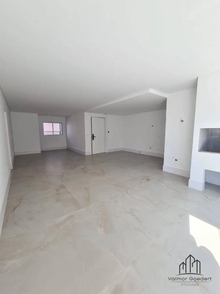 Apartamento, 3 quartos, 130 m² - Foto 2