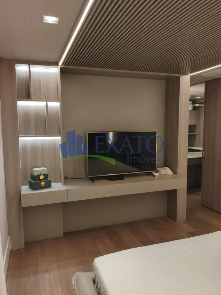 Apartamento, 3 quartos, 213 m² - Foto 2