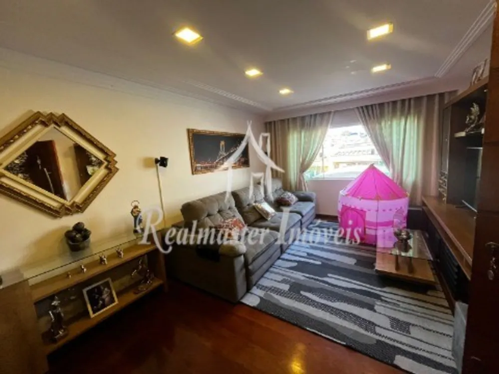 Casa, 3 quartos, 225 m² - Foto 2