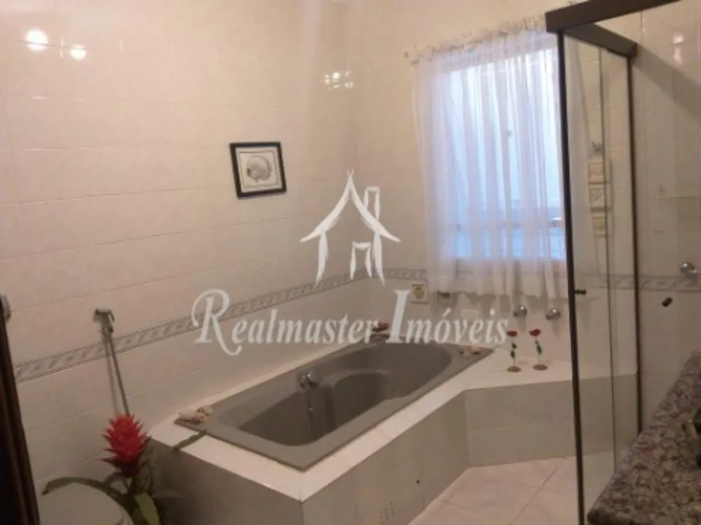 Casa, 3 quartos, 265 m² - Foto 1