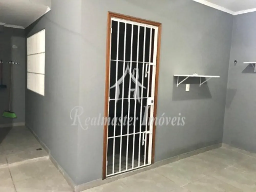 Casa, 5 quartos, 258 m² - Foto 4