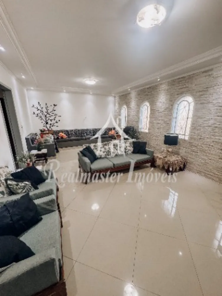 Casa, 5 quartos, 220 m² - Foto 2
