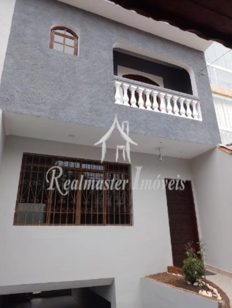 Casa, 3 quartos, 327 m² - Foto 1
