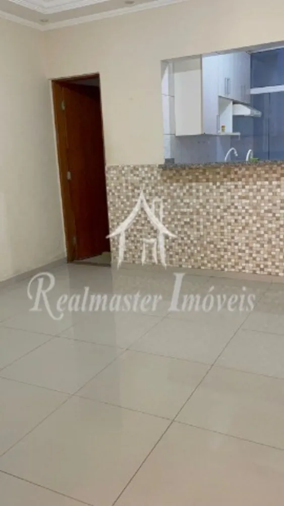 Casa, 3 quartos, 178 m² - Foto 1