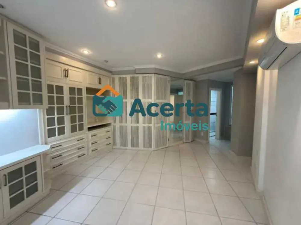 Apartamento, 3 quartos, 216 m² - Foto 8