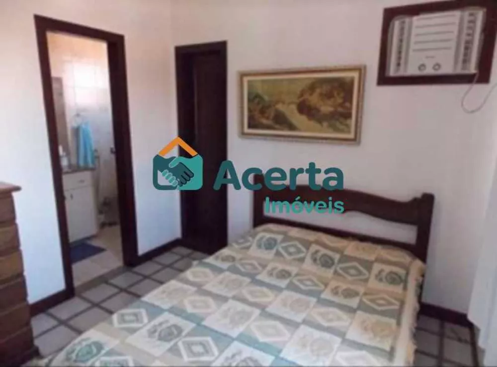 Casa, 5 quartos, 180 m² - Foto 1