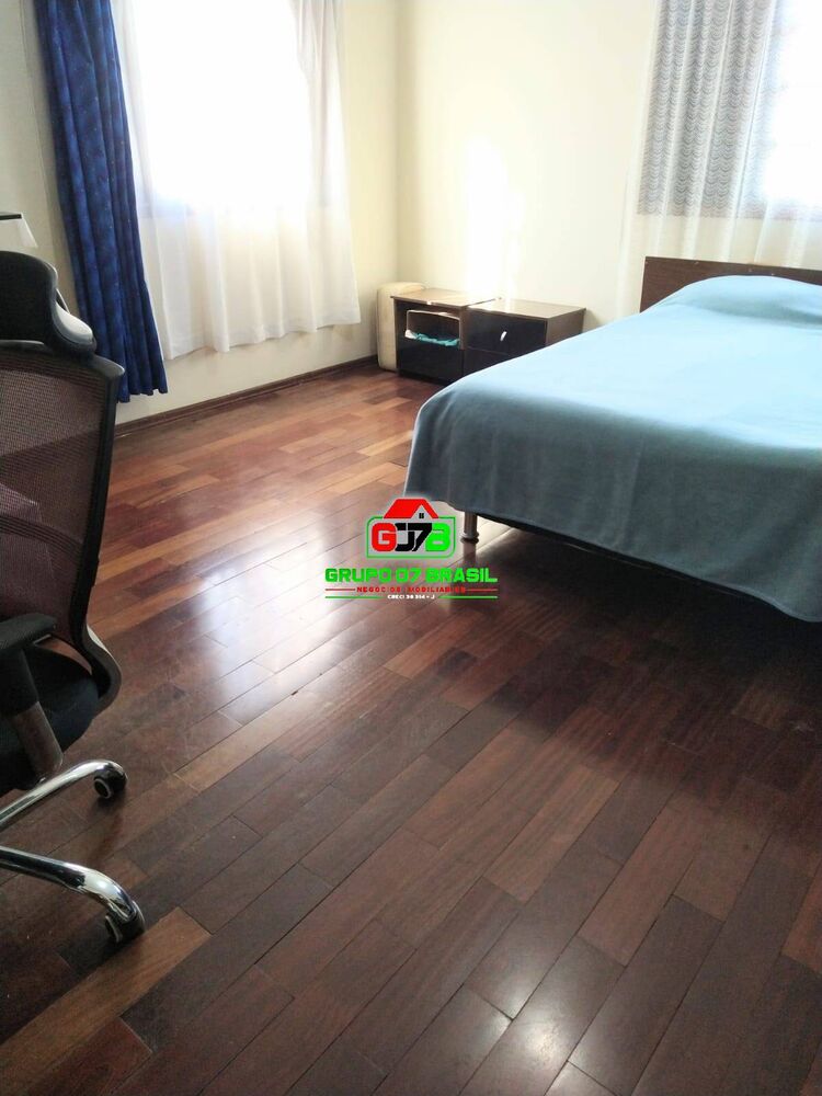 Sobrado, 8 quartos, 550 m² - Foto 4