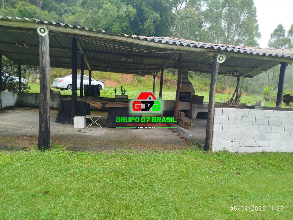 Sítio à venda com 4 quartos, 100m² - Foto 1
