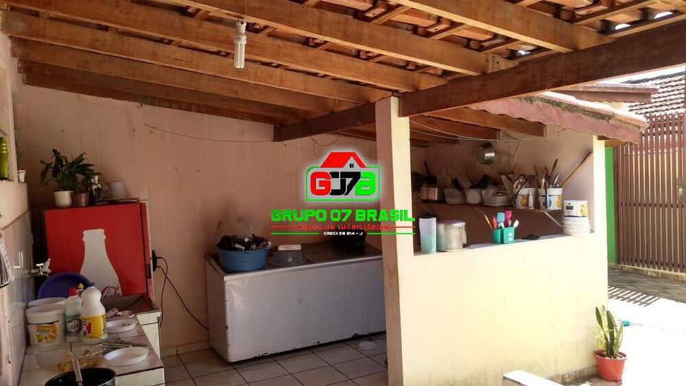 Casa à venda com 4 quartos, 375m² - Foto 2