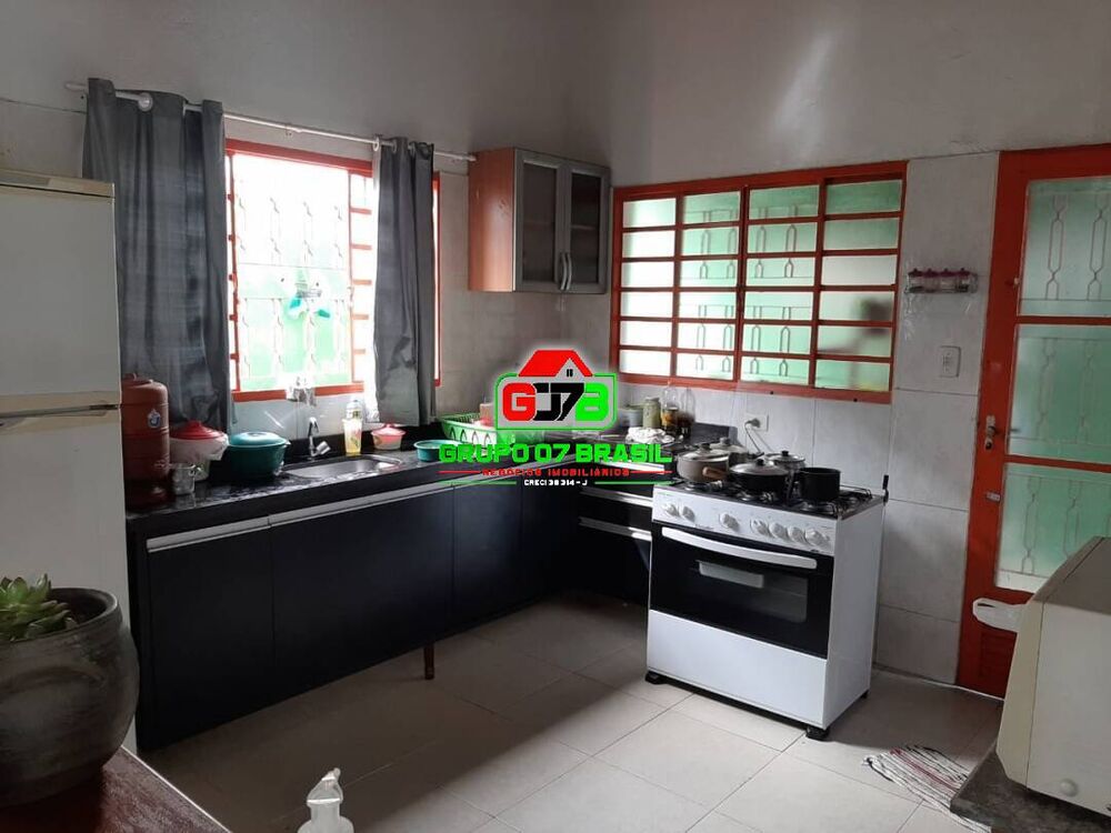 Chácara à venda com 3 quartos, 150m² - Foto 3
