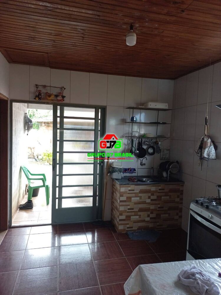 Casa à venda com 3 quartos, 84m² - Foto 2