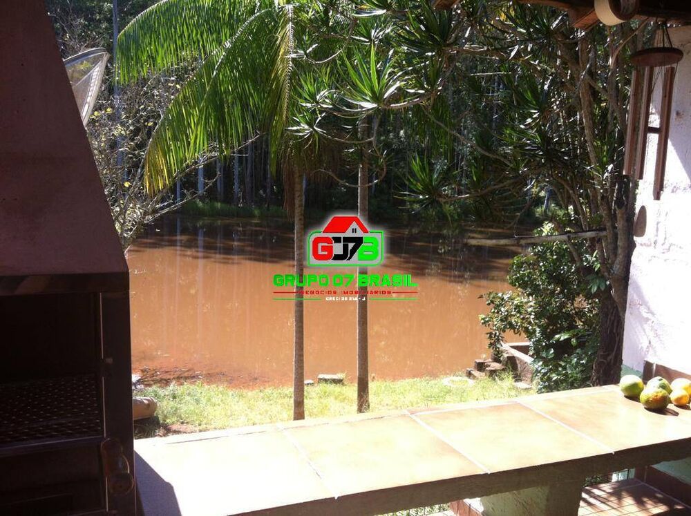 Fazenda à venda com 4 quartos, 2m² - Foto 2