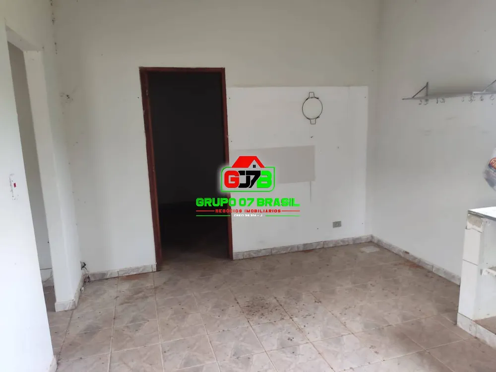 Chácara, 4 quartos, 2000 m² - Foto 1