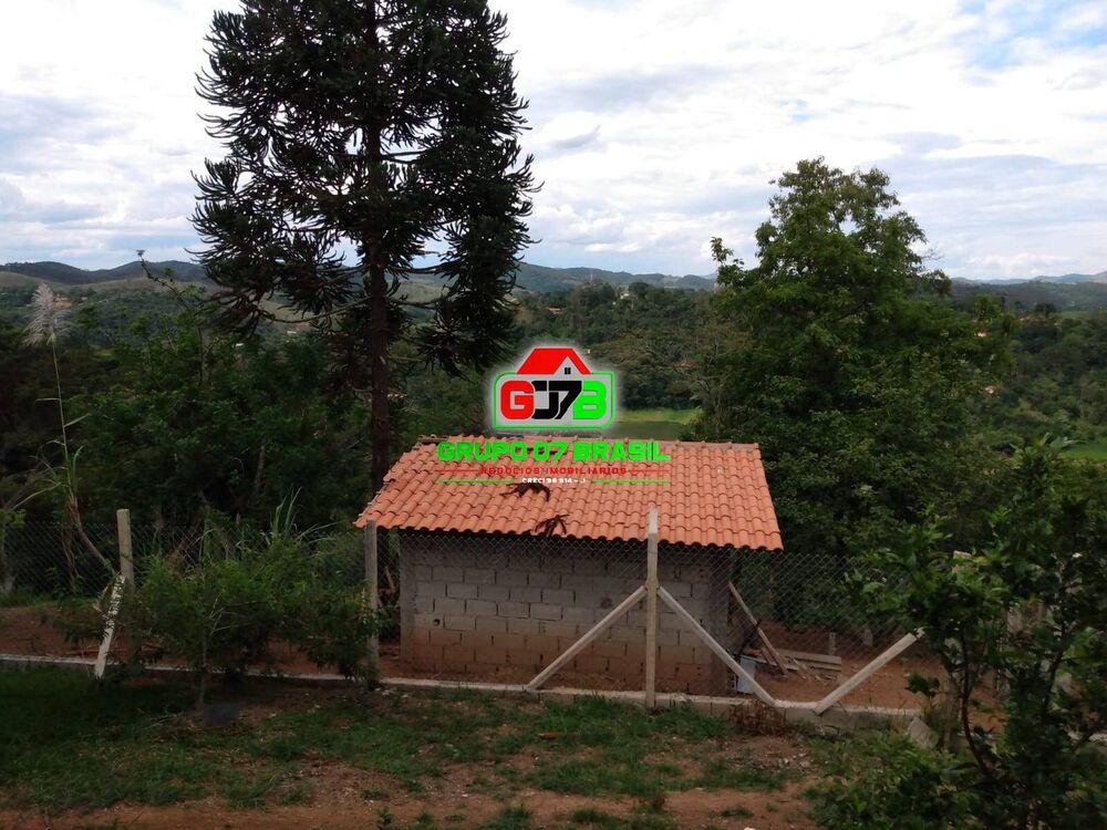 Chácara à venda com 2 quartos, 80m² - Foto 1