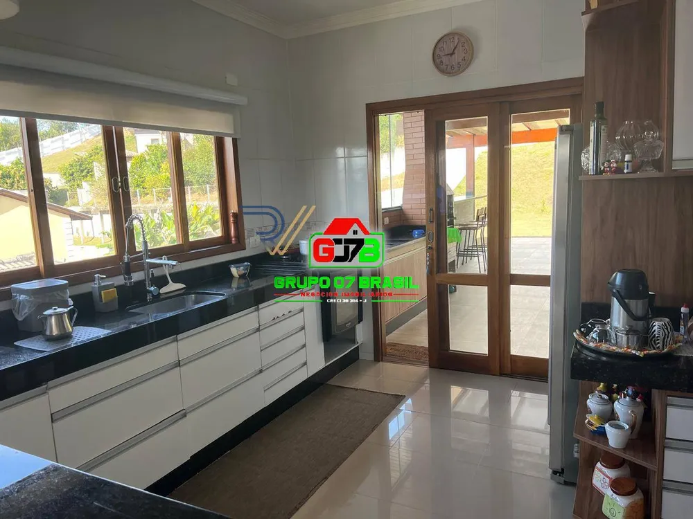 Casa, 4 quartos, 244 m² - Foto 2