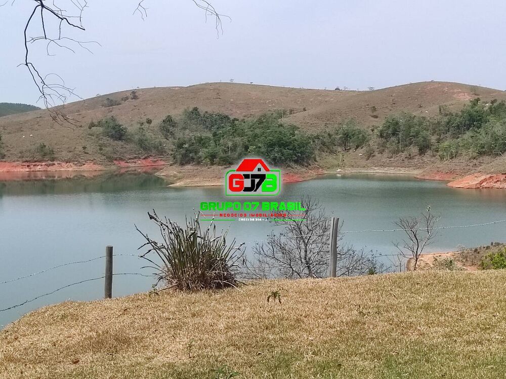 Sítio à venda com 2 quartos, 100m² - Foto 3