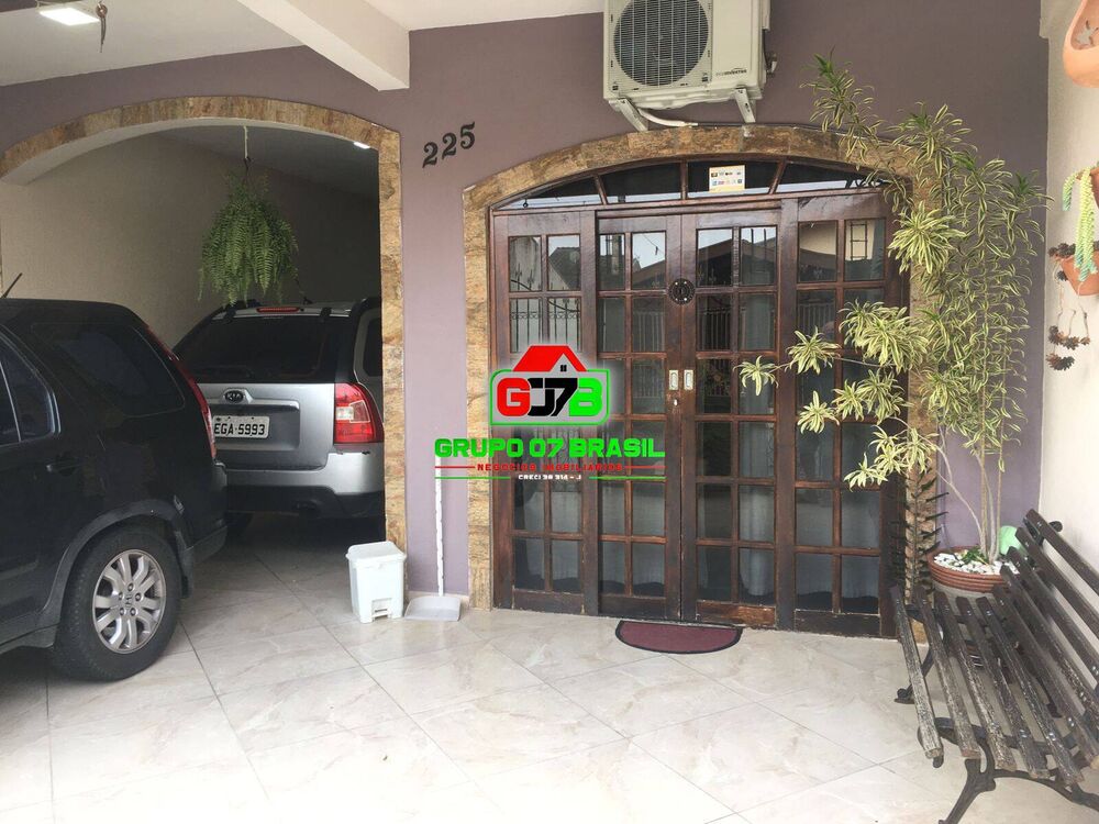 Sobrado, 3 quartos, 300 m² - Foto 1