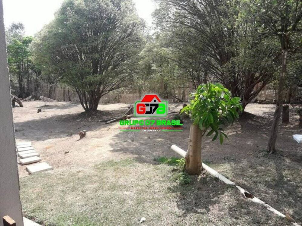 Chácara, 4 quartos, 1600 m² - Foto 1