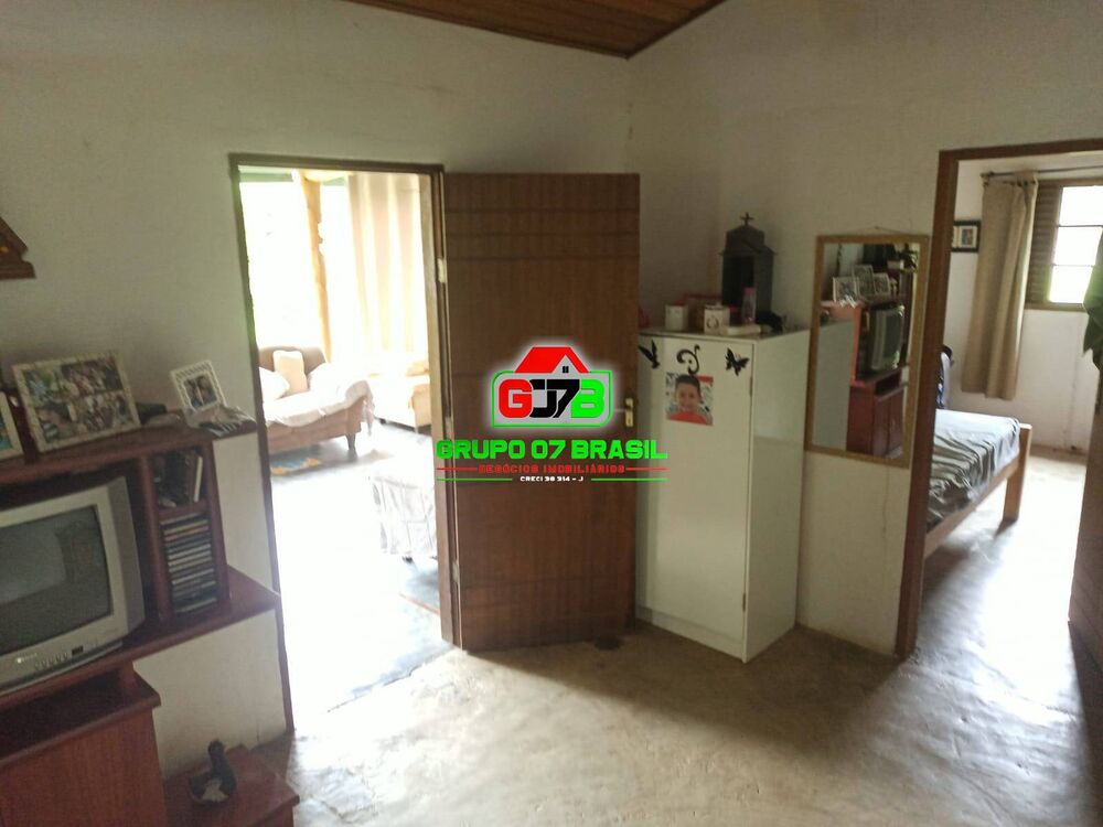 Sítio à venda com 3 quartos, 200m² - Foto 1