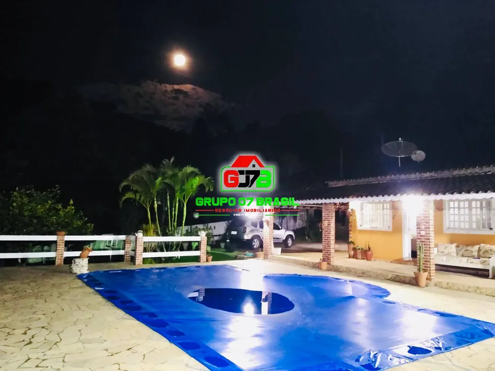 Chácara, 3 quartos, 1500 m² - Foto 1