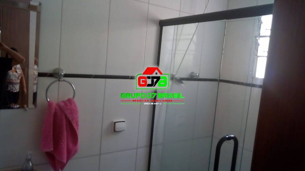 Casa à venda com 2 quartos, 69m² - Foto 4