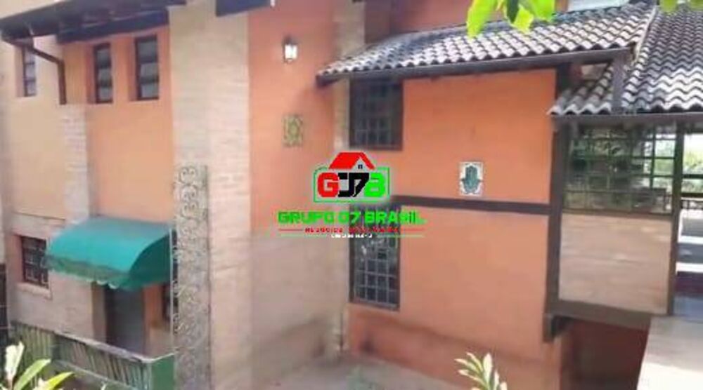 Casa, 4 quartos, 320 m² - Foto 1