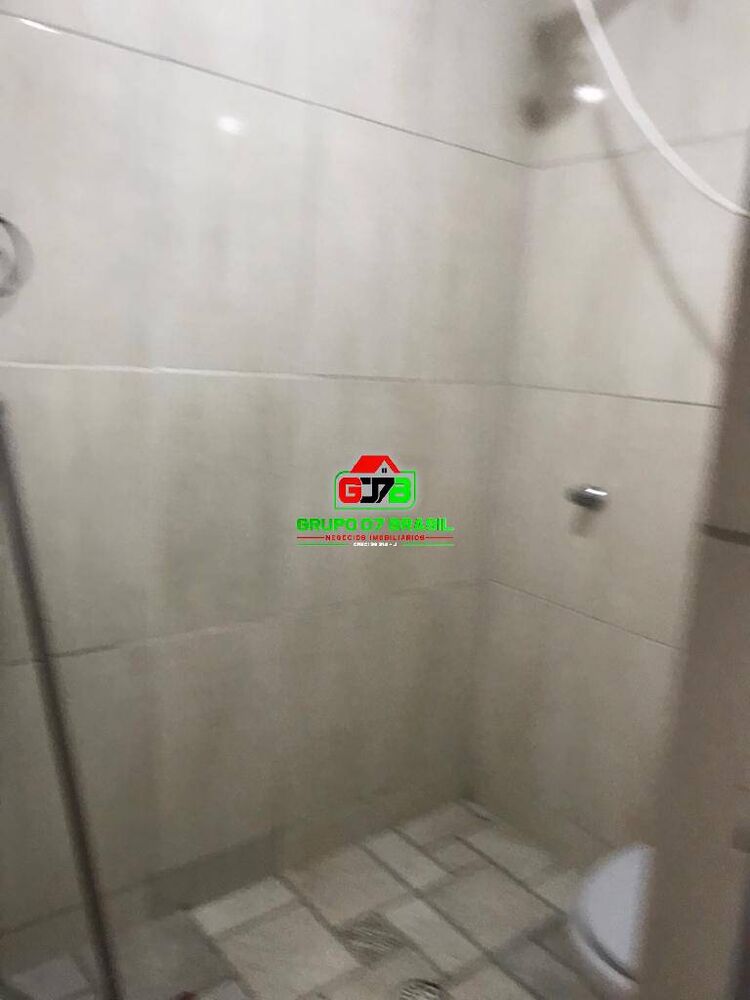 Casa à venda com 6 quartos, 174m² - Foto 2