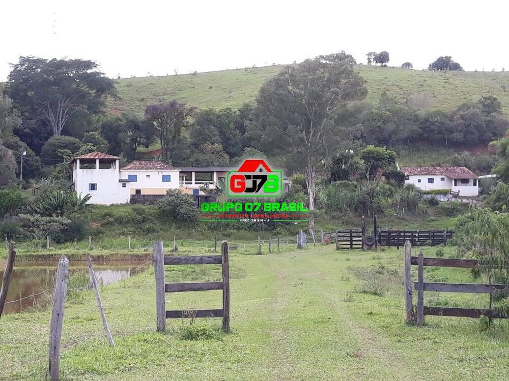 Sítio à venda com 4 quartos, 200m² - Foto 1