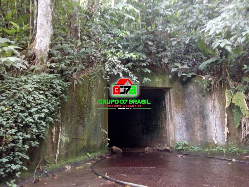 Terreno à venda com 3 quartos, 60m² - Foto 2