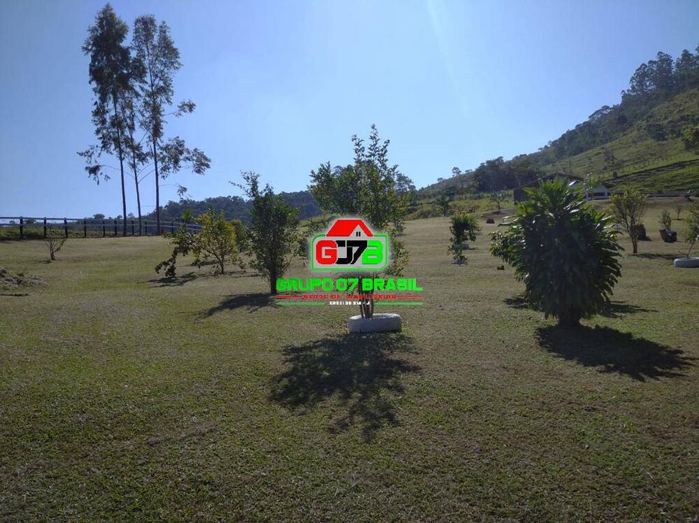 Sítio, 3 quartos, 200 m² - Foto 1