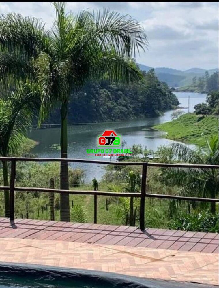 Chácara à venda com 3 quartos, 150m² - Foto 1