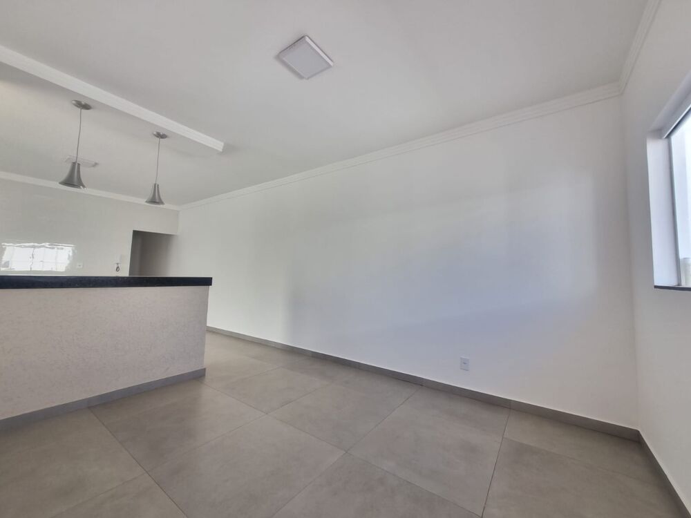 Casa, 2 quartos, 180 m² - Foto 2