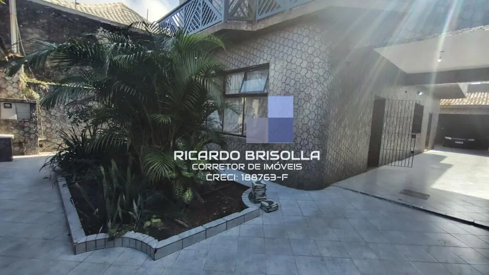 Sobrado, 3 quartos, 257 m² - Foto 1